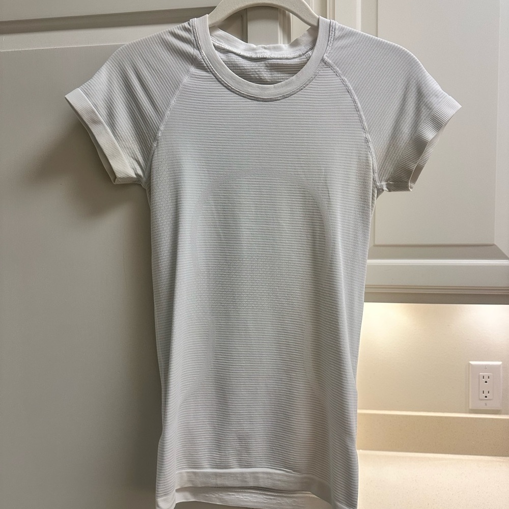 Lululemon White Short Sleeve Athletic Top